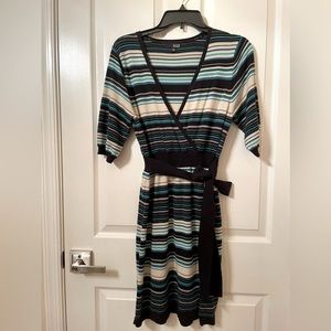 Juniors L sweater dress, faux wrap